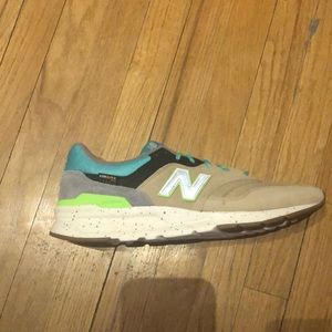 Brand new New Balance 997H Shoes (incense color)
